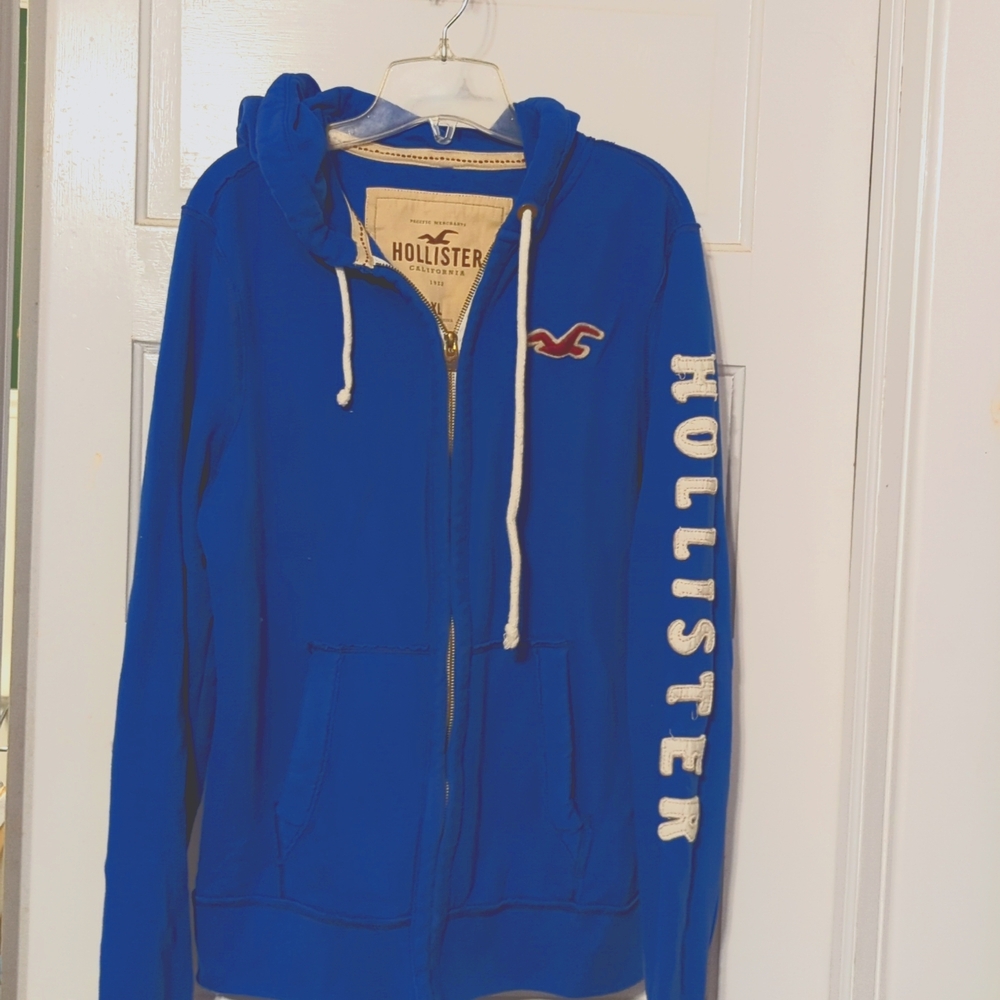 Hollister XL zip up